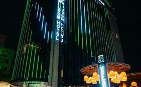 Grand Mildom Hotel